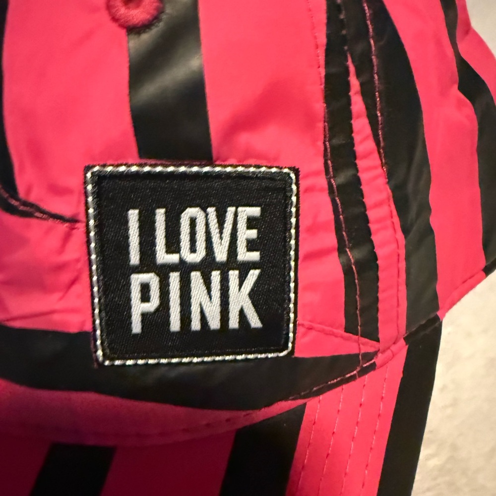 💕NEW~VS PINK STRIPED HAT💕 - Picture 2 of 10